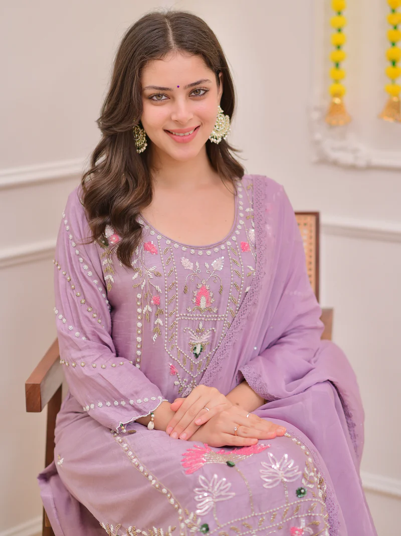 Lavender Luxe Embroidered 3-Piece Suit with Intricate Handwork, Scalloped Hem & Sheer Dupatta