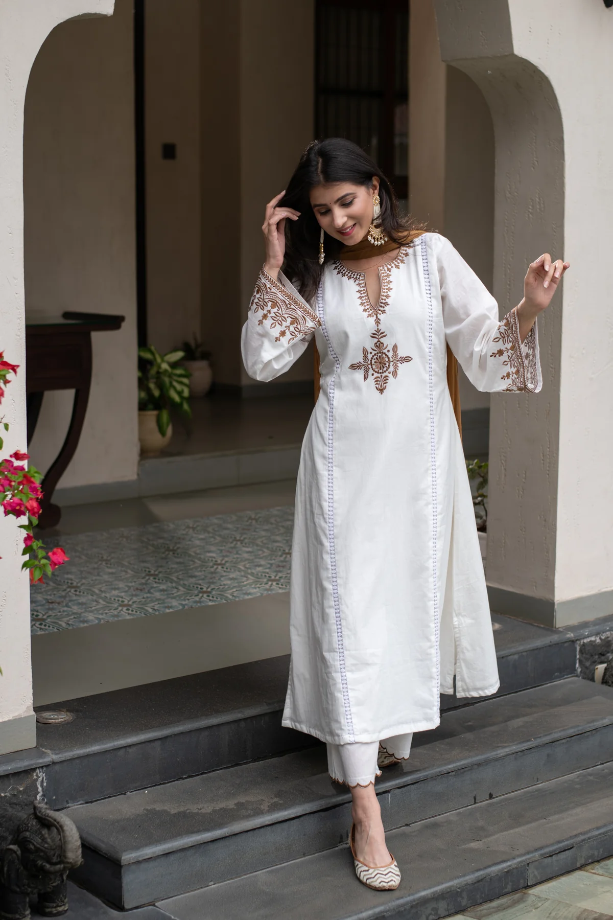 Elegant White Embroidered Kurta Palazzo Dupatta Set For Women With Ombre Shaded Dupatta