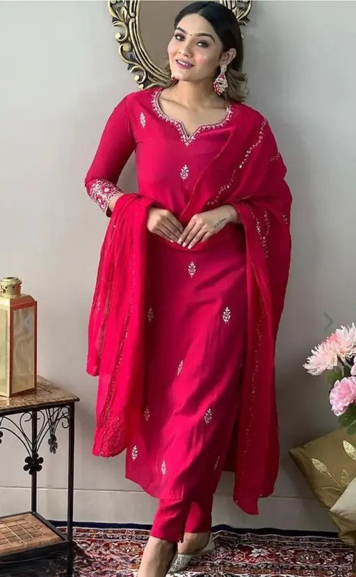 Royal Rani Pink Pure Silk Kurta Set With Zardosi Embroidery & Matching Chiffon Dupatta