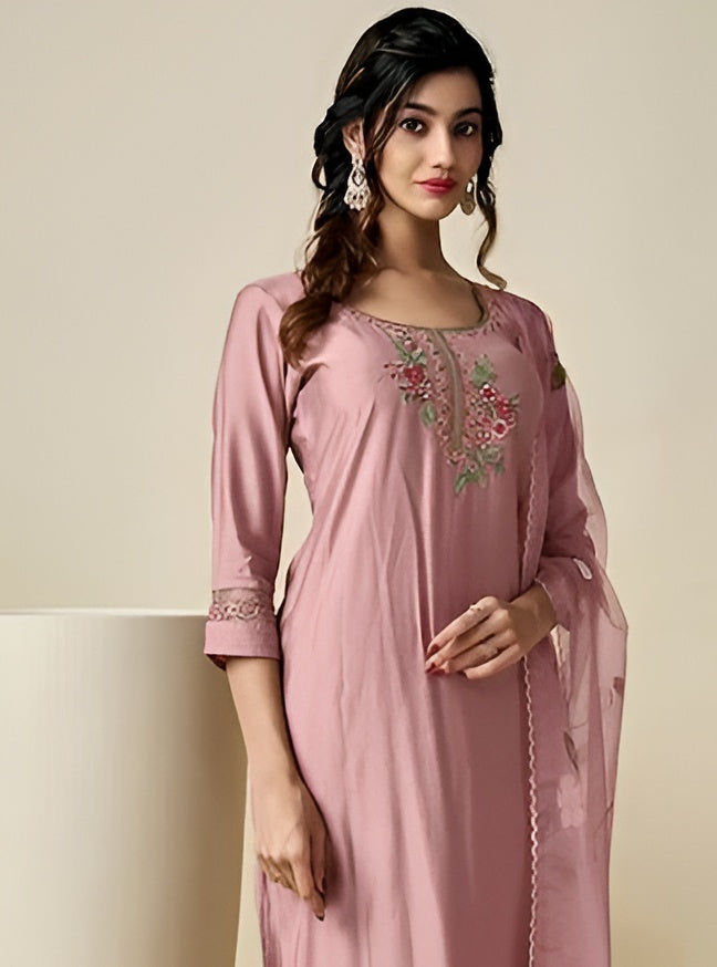Beautiful Peach Embroidered Kurta Set with Scalloped Hem Trousers and Floral Printed Sheer Dupatta