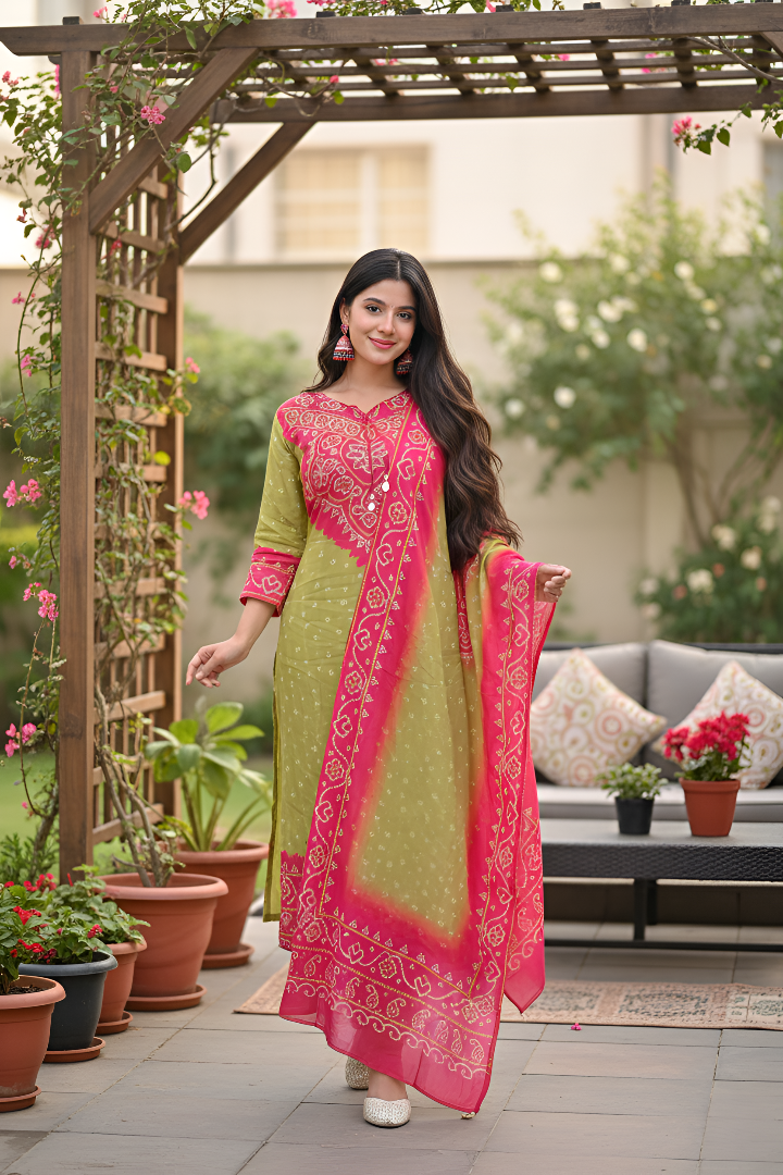 Graceful Bandhani Kurta Set with Traditional Patterns and Elegant Dupatta