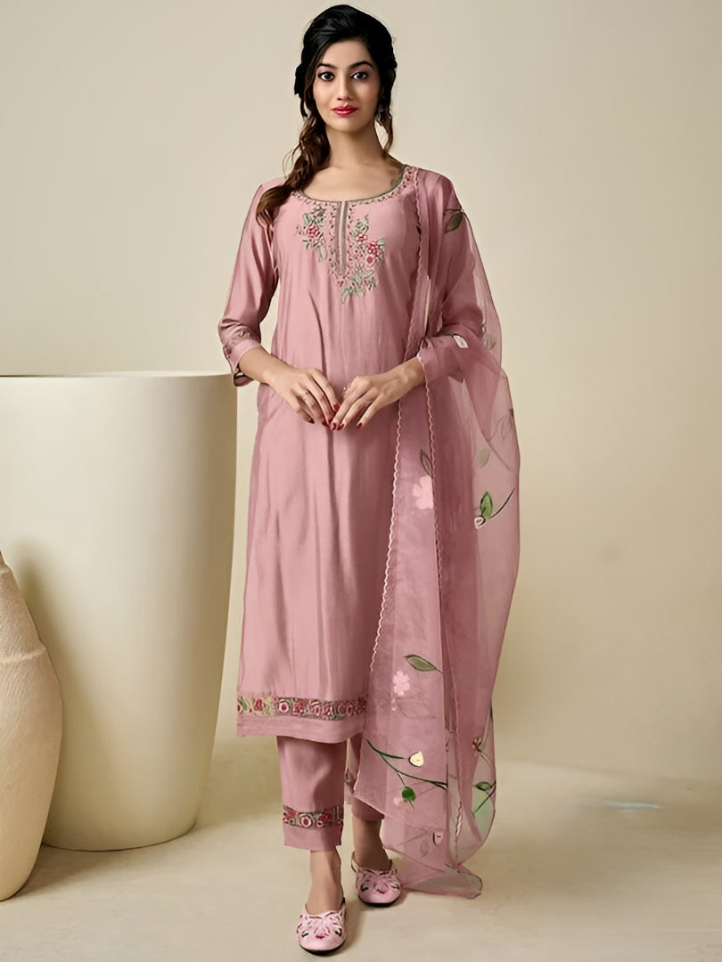 Beautiful Peach Embroidered Kurta Set with Scalloped Hem Trousers and Floral Printed Sheer Dupatta