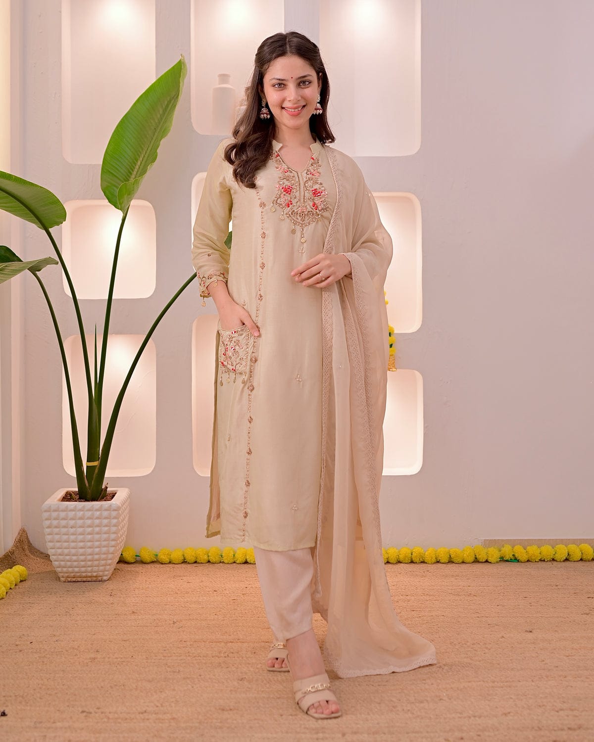 Women’s Embroidered Kurta Pant Dupatta Set With Floral Thread Work & Elegant Detailing