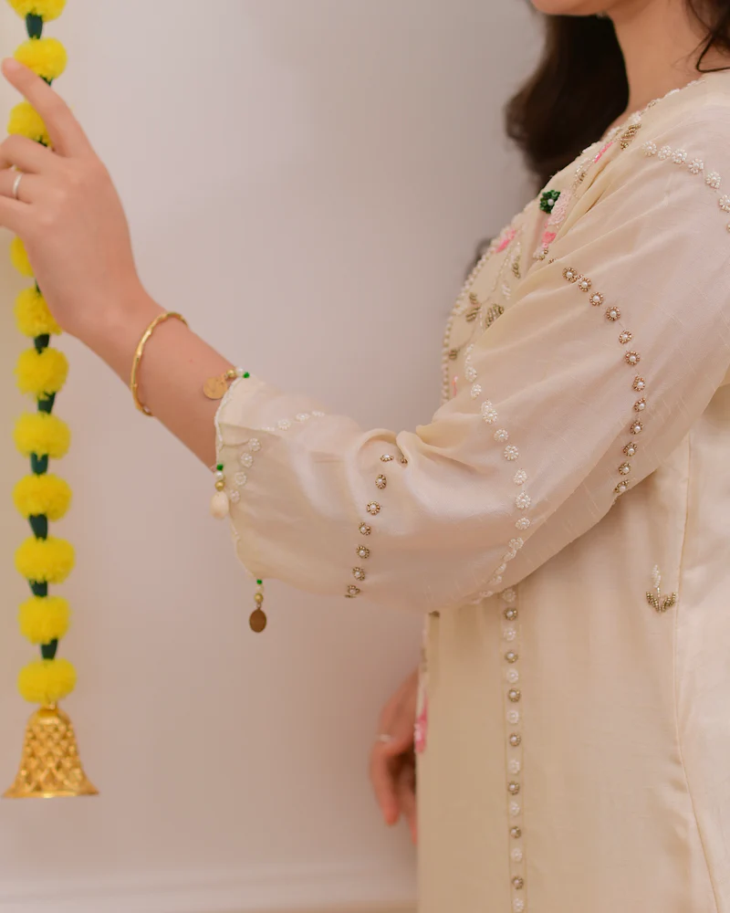 Premium Festive Kurta Set with Intricate Embroidery and Elegant Ethnic Appeal