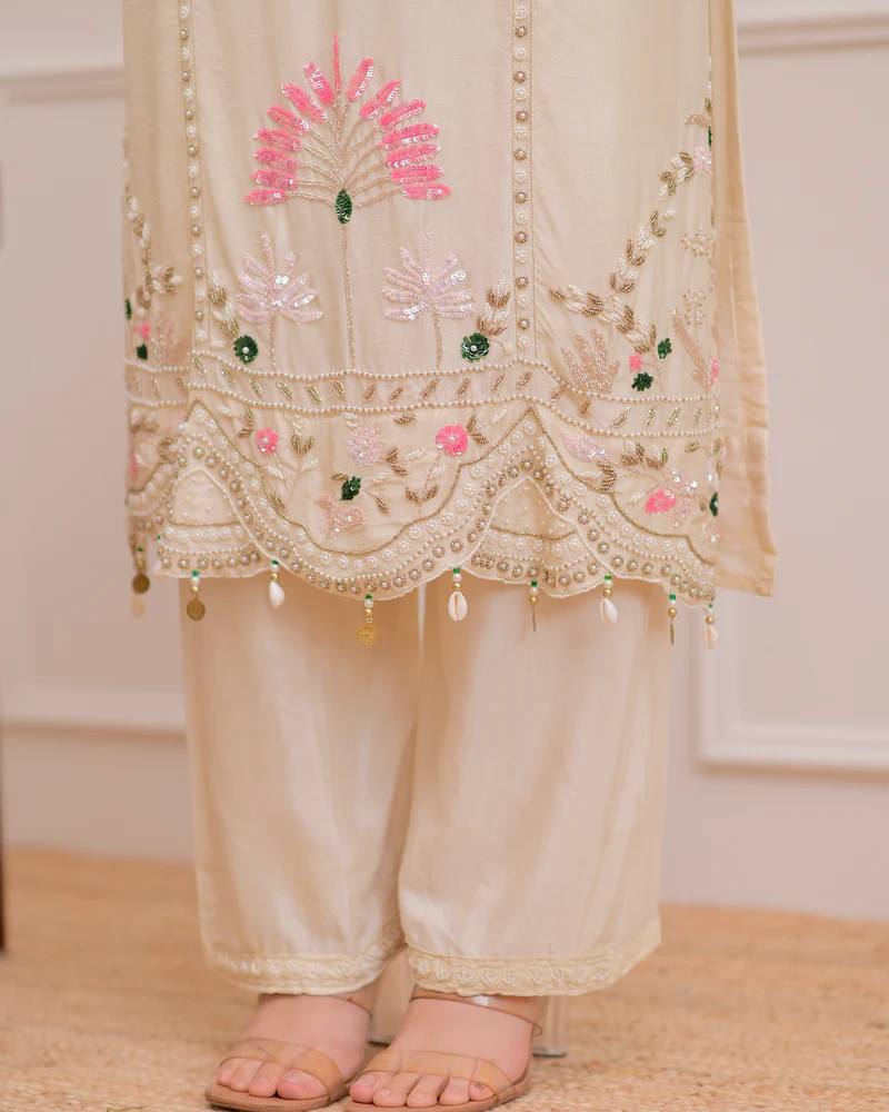 Premium Festive Kurta Set with Intricate Embroidery and Elegant Ethnic Appeal